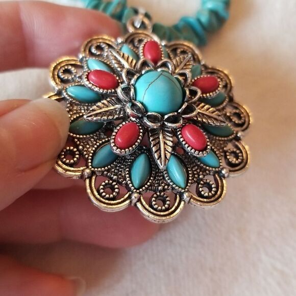 Turquoise and red boho style set necklace - Picture 11 of 12